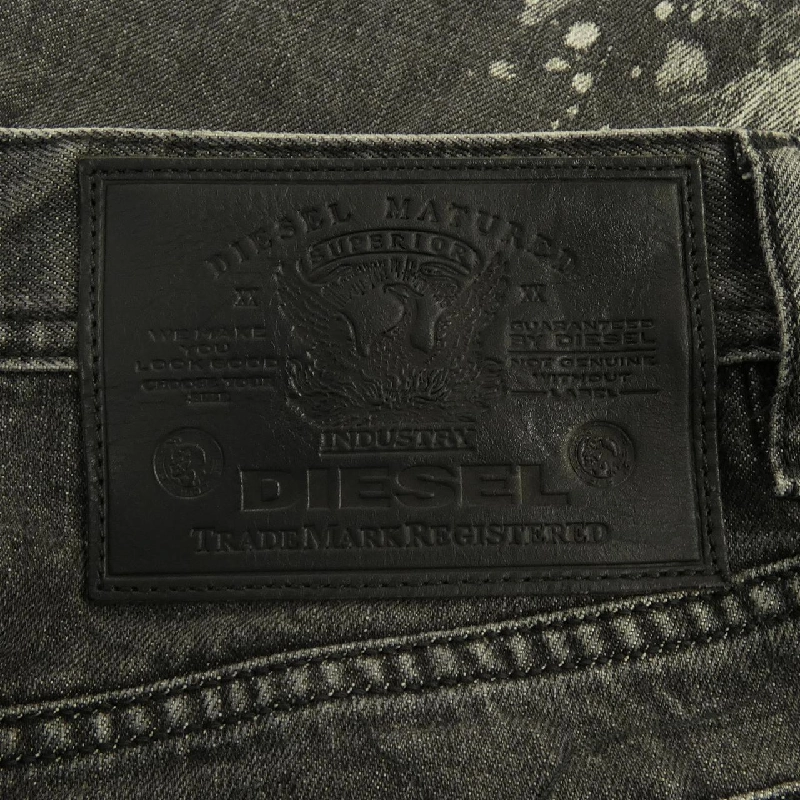 Quần short DIESEL - Hàng hiệu Authentic 889577