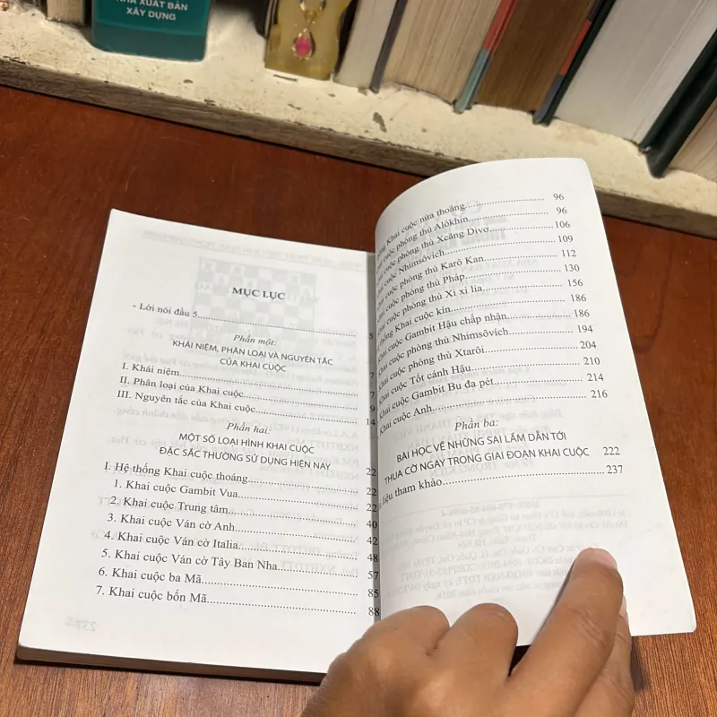 II Cờ Vua: Nghệ Thuật Triển Khai Quân Trong Khai Cuộc - Mai Luân - 2018 926101