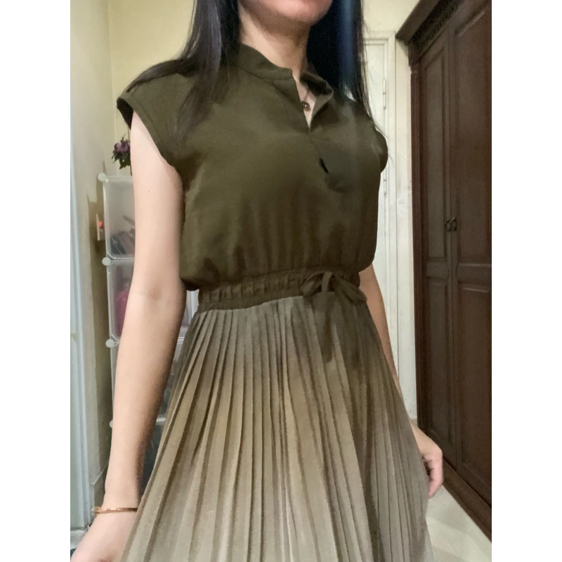 Váy thời trang size M màu xanh bộ đội loang đã qua sử dụng, chât mềm nhẹ mặc tôn dáng 470564