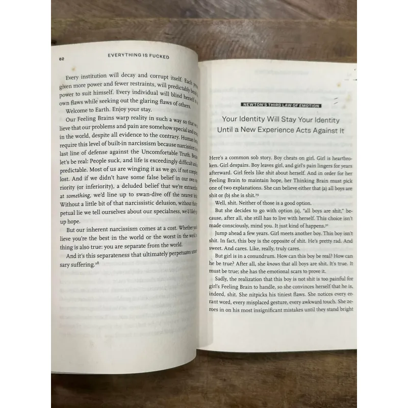 Everything Is F*cked - Mark Manson 722853