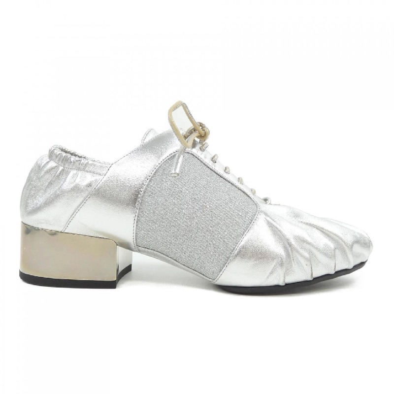 Giày Salvatore Ferragamo 660318