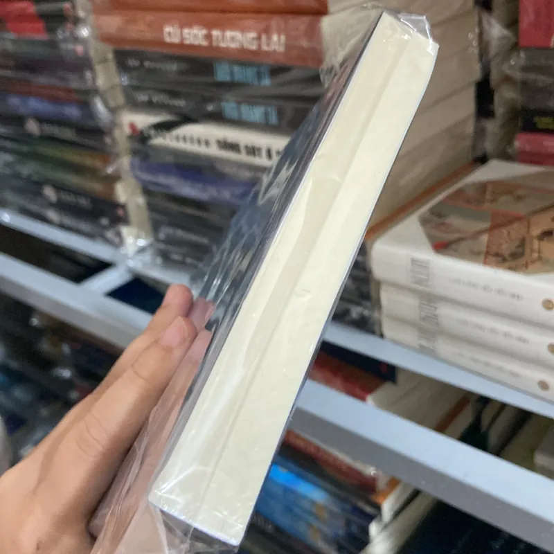 Ba nghìn thế giới thơm - Nhật Chiêu ( Tản Văn - Tiểu Luận ) 969881