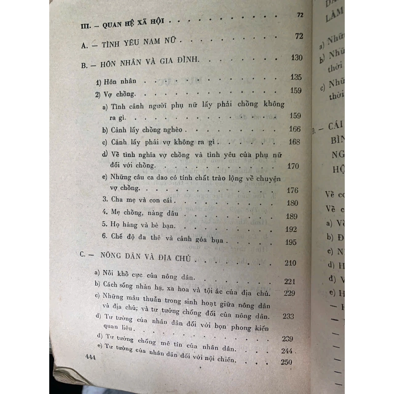 TỤC NGỮ VÀ DÂN CA VIỆT NAM - VŨ NGỌC PHAN 519624
