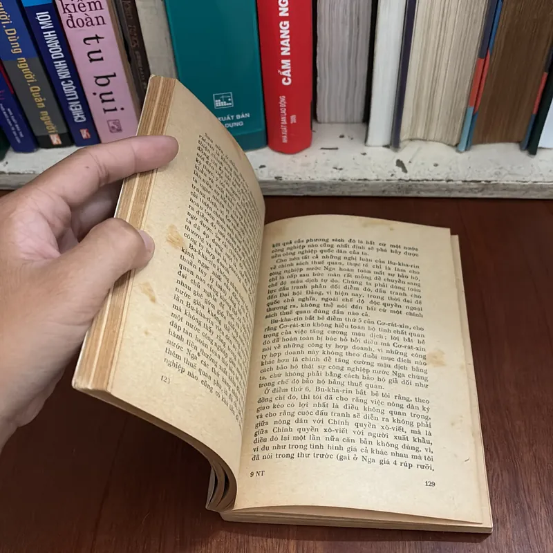 II Sách Xưa: Về Ngoại Thương - C. Mác Ph.Ăng Ghen, V.I. Lê Nin, I.V. Xta Lin - 1977 600067