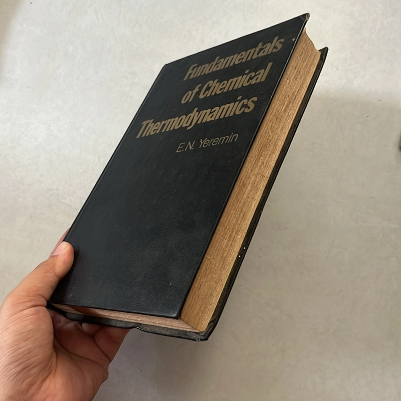 Fundamentals of Chemical Thermodynamics - E.N. Yeremin 505286