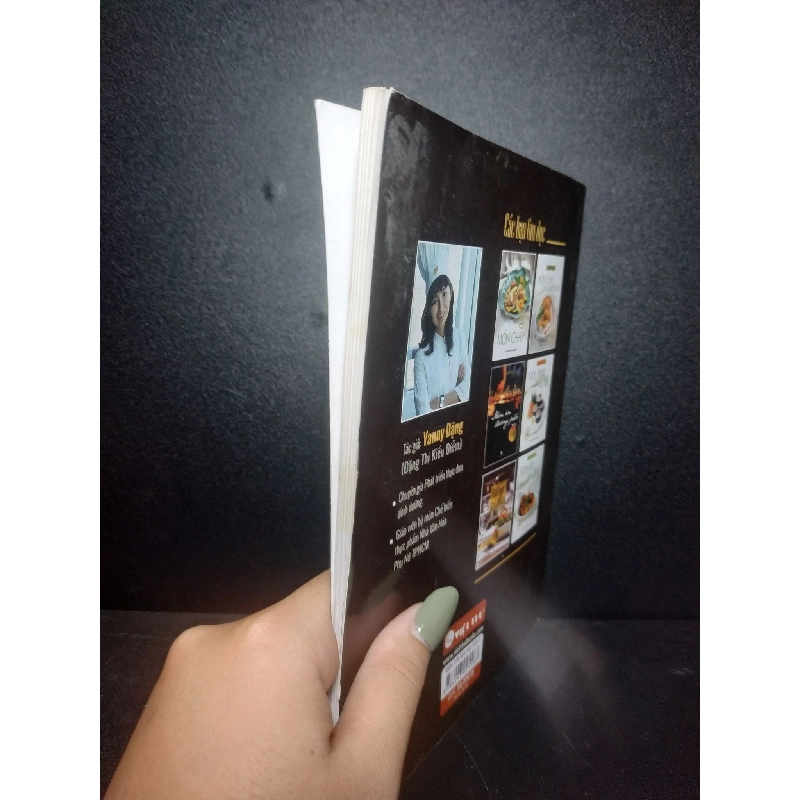 Đãi tiệc tại nhà - Janny Đặng 2020 mới 80% HCM1007 911781