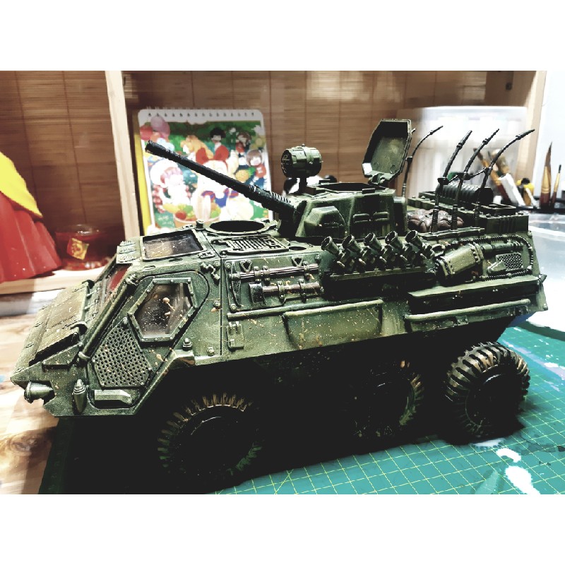 Mô hình quân sự 1/18 xe bọc thép kèm lính nga 6702