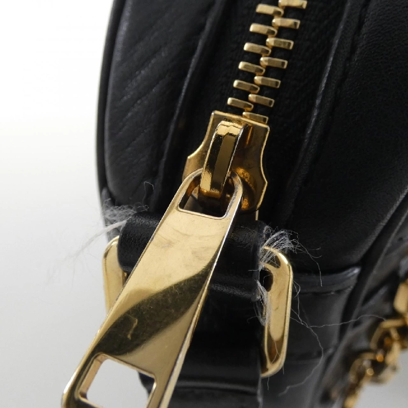 Túi xách vai Celine C Charm Medium 188353BFH 608469