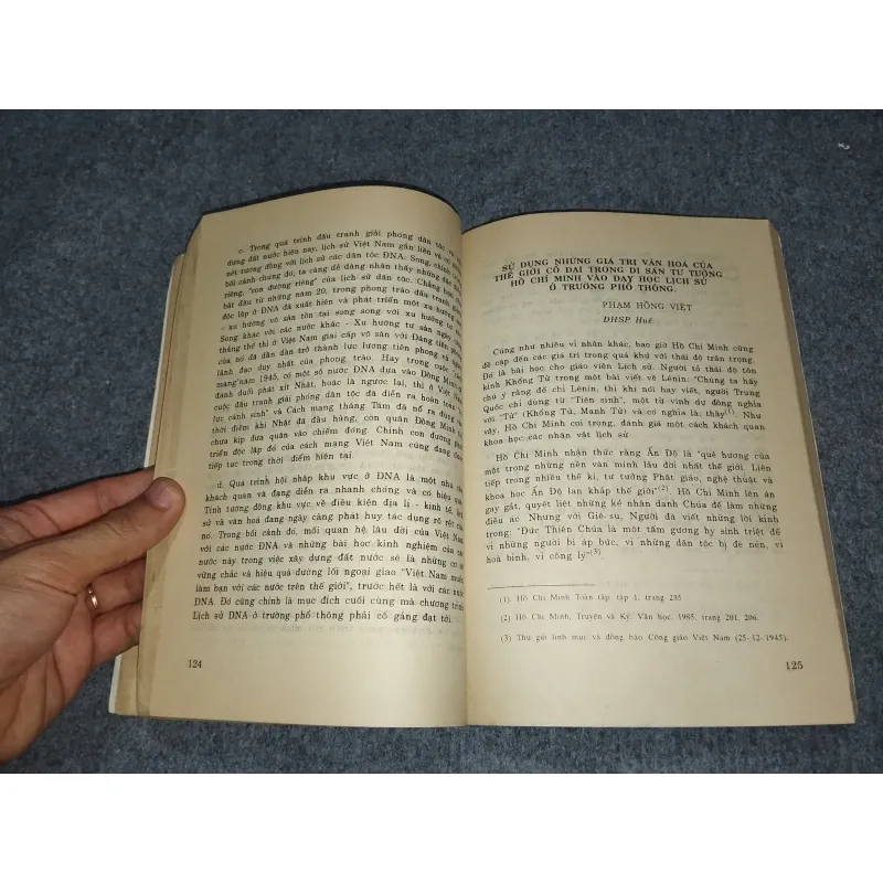 ĐỔI MỚI VIỆC DẠY, HỌC LỊCH SỬ. LẤY "HỌC SINH LÀ TRUNG TÂM" 698913