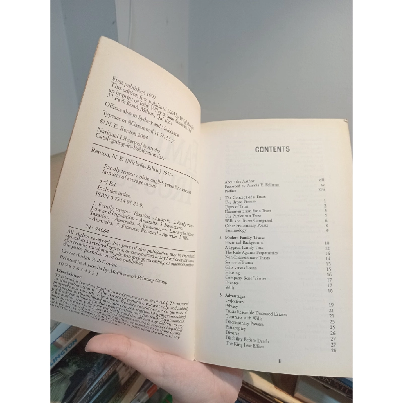 Family Trusts: A Plain English Guide For Autralian Families Of Average Means - N. E. Renton 449094