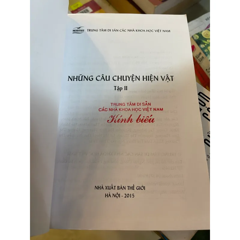 NHỮNG CÂU CHUYỆN HIỆN VẬT (TẬP II) 1009562