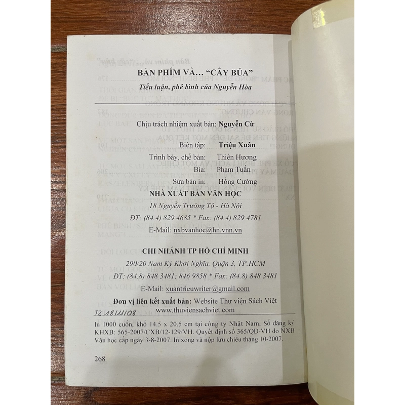 Bàn phím và Cây búa (k1) 540948