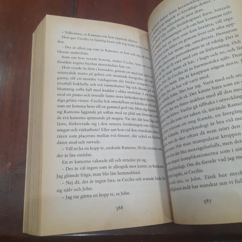 KATERiNA JANOUCH - Tigerkvinnan 791158