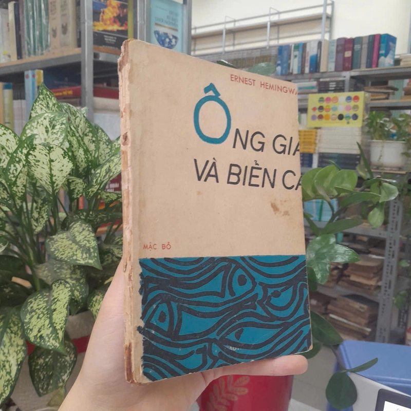 ÔNG GIÀ VÀ BIỂN CẢ - ERNEST HEMINGWAY 522954