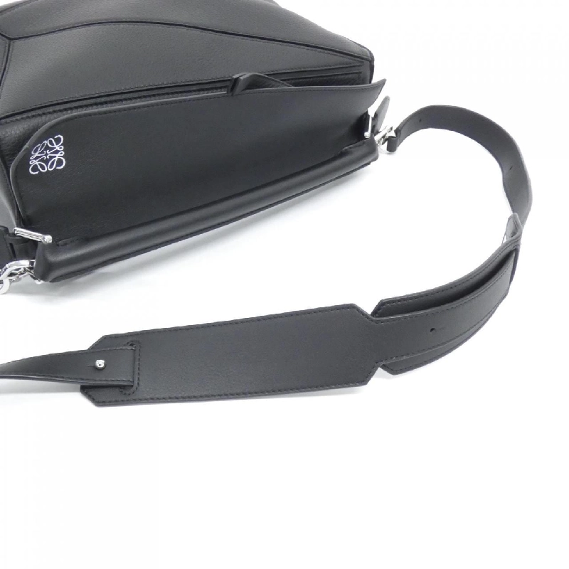 Túi Loewe Puzzle Medium 322 30 S20 - Hàng hiệu Chính hãng 803648