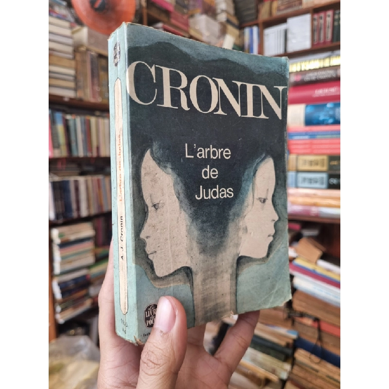 L'arbre de Judas - A. J. Cronin 396376