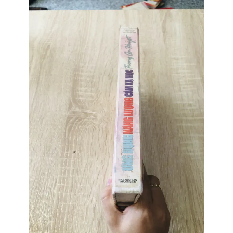 ỨNG DỤNG NĂNG LƯỢNG CẢM XẠ HỌC TRONG ẤN HUYỆT 973649