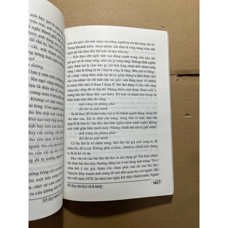 vẻ đẹp văn học cách mạng 527655