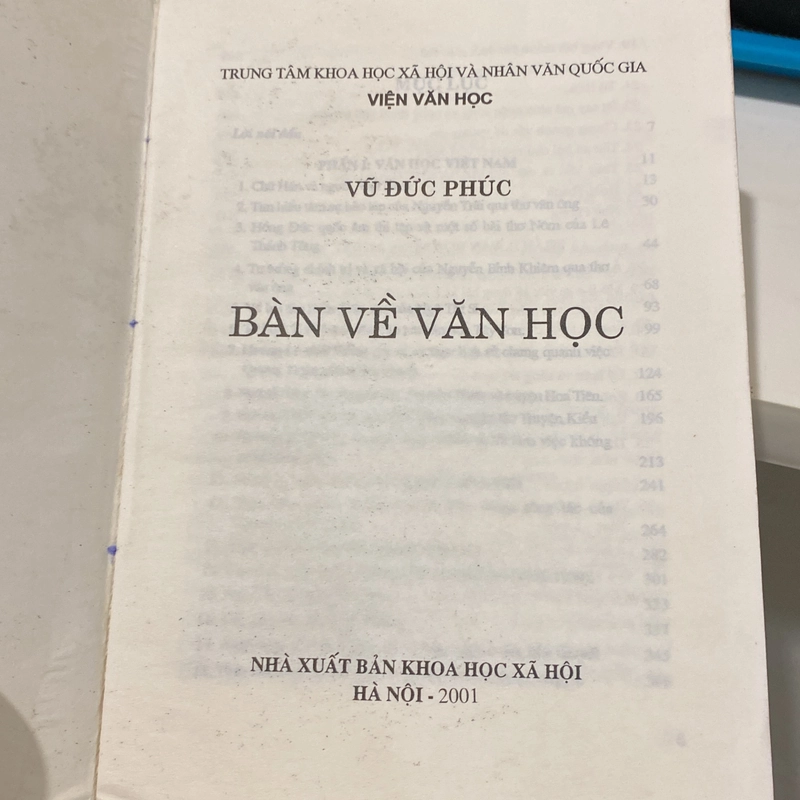 BÀN VỀ VĂN HỌC, VŨ ĐỨC PHÚC (XB 2001) 547007