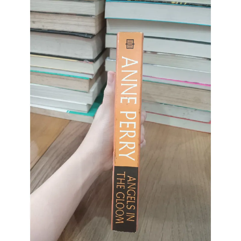 Angels in the gloom - Anne Perry 707638