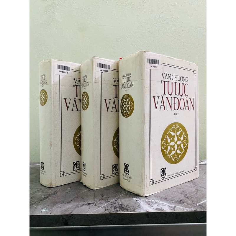 TỰ LỰC VĂN ĐOÀN   519931