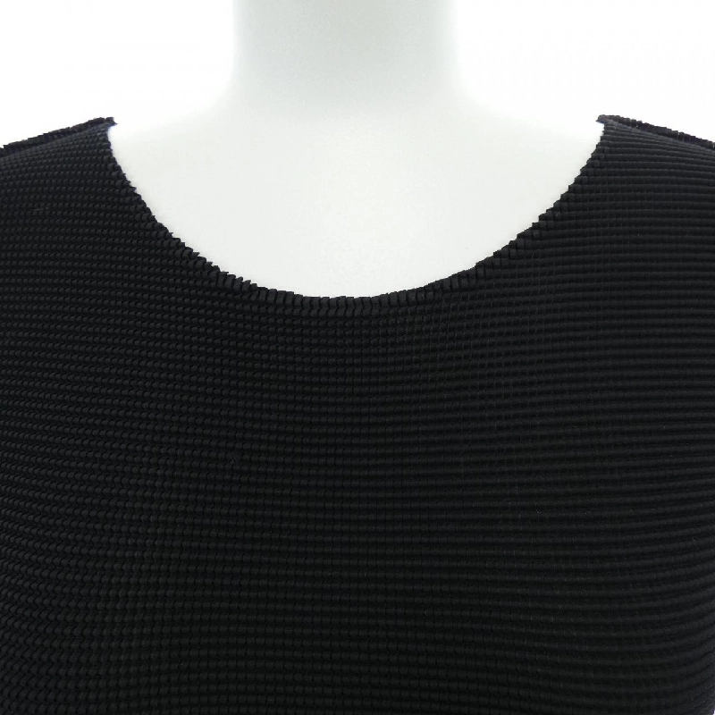 me ISSEY MIYAKE MI11FK426 Top - Hàng hiệu Authentic 824069