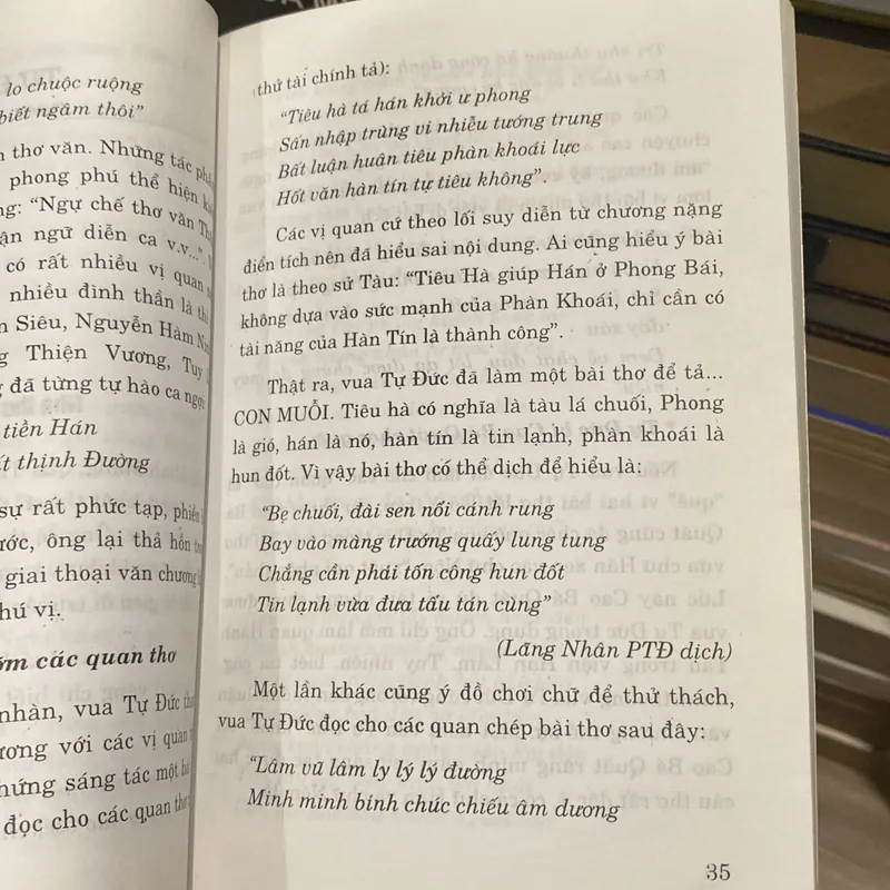 KỂ CHUYỆN CÁC ĐỜI VUA NHÀ NGUYỄN (XB 2007) 707997