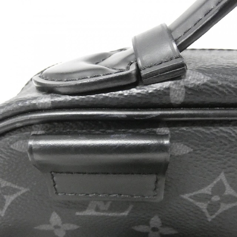 Túi đeo chéo Louis Vuitton Monogram Eclipse M42906 610350