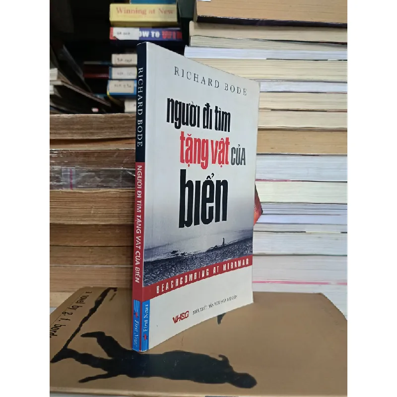 Người đi tìm tặng vật của biển - Richard Bode (Anh Khang, Ngọc Lan, An Bình dịch) 693290