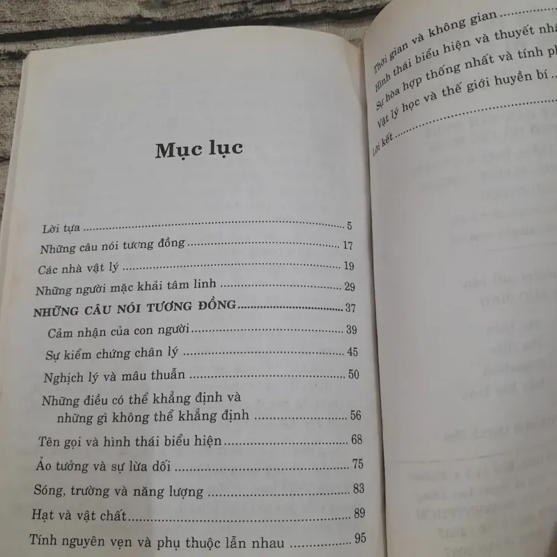 Einstein và Đức Phật. Gặp gỡ tư tưởng. Tác giả Huy Thông Nguyên Hạ 655894