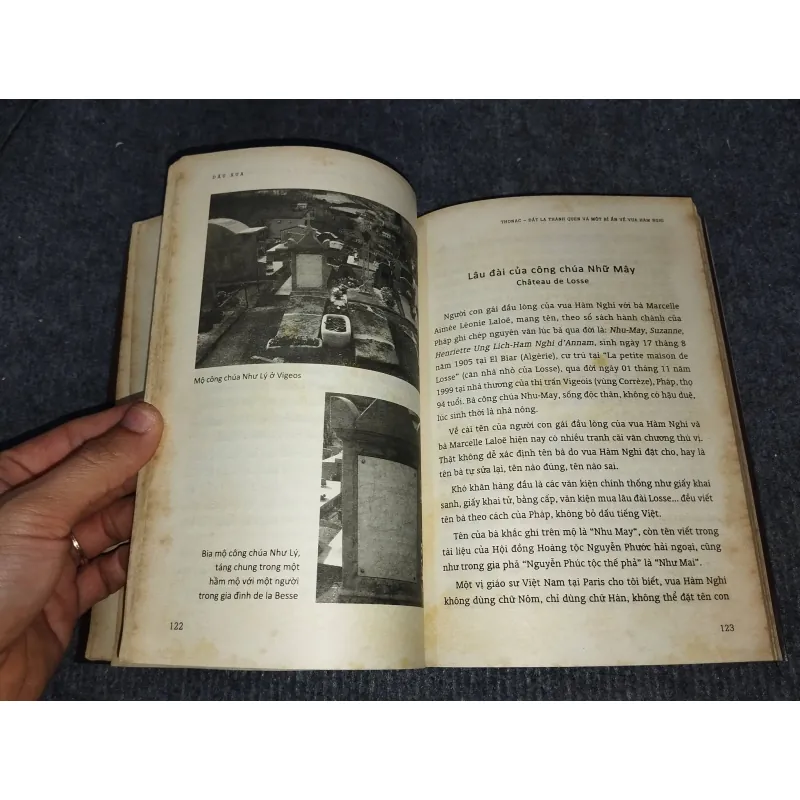 DẤU XƯA. TẢN MẠN LỊCH SỬ NHÀ NGUYỄN 957919