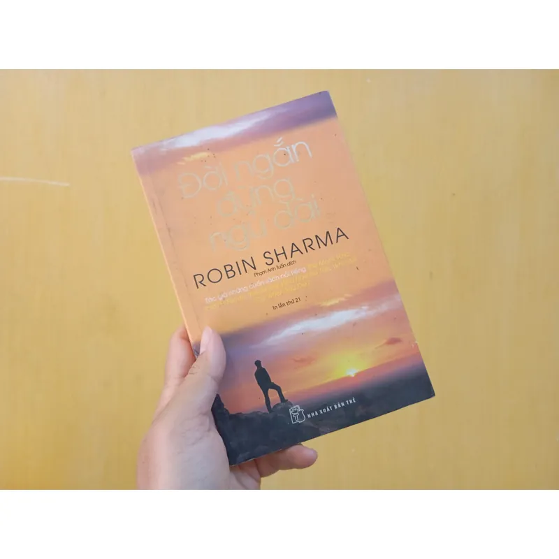 Đời ngắn đừng ngủ dài Robin sharman  715295