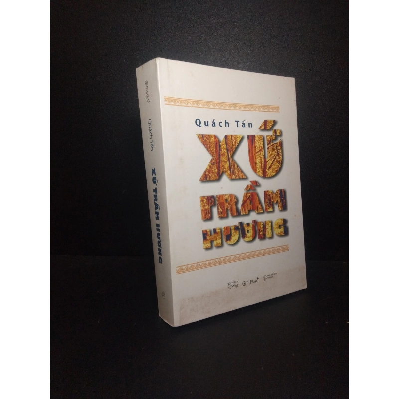 Xứ trầm hương Quách Tấn 2019 mới 70% bẩn bìa, ố vàng HCM0611 912675