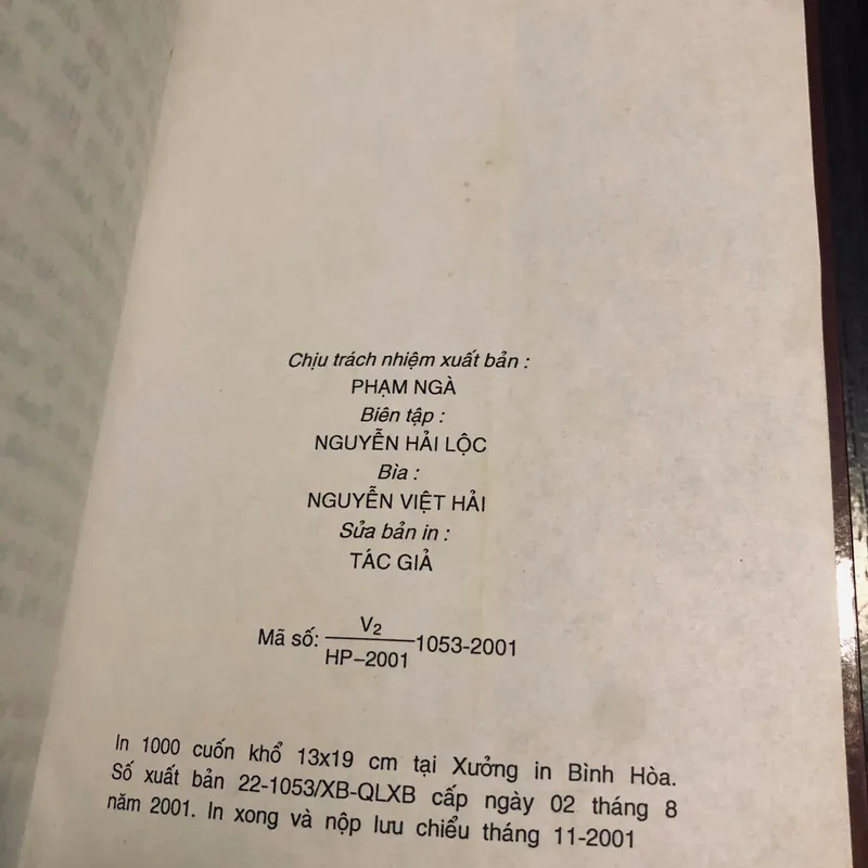 Combo 2 tác phẩm Bùi Ngọc Tấn 562829