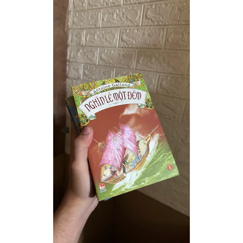 Bộ truyện cổ Nghìn lẻ một đêm , bìa hiếm 719880