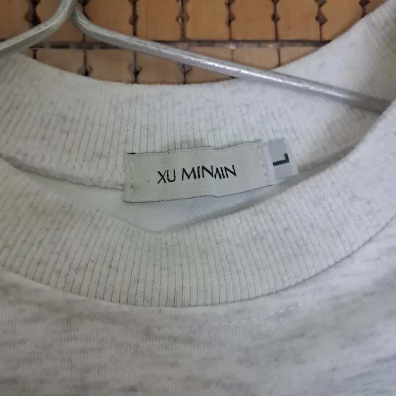 Áo ngắn tay mùa hè nữ form boxy, của brand xu min min, size l, còn mới 1010345