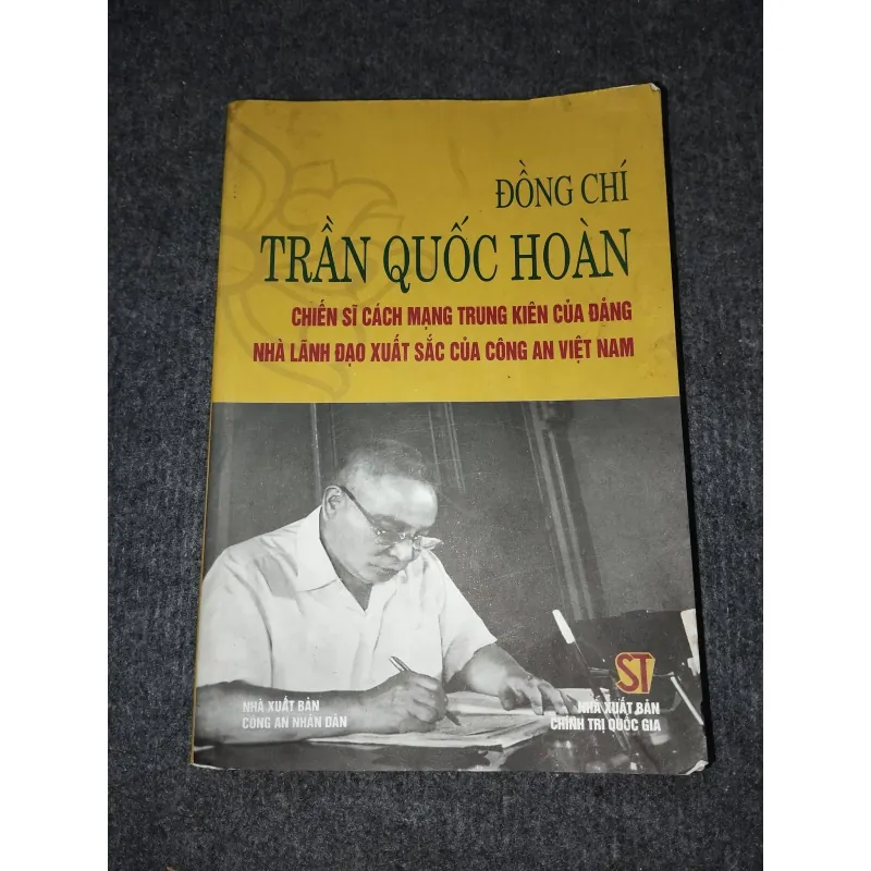 ĐỒNG CHÍ TRẦN QUỐC HOÀN 991105