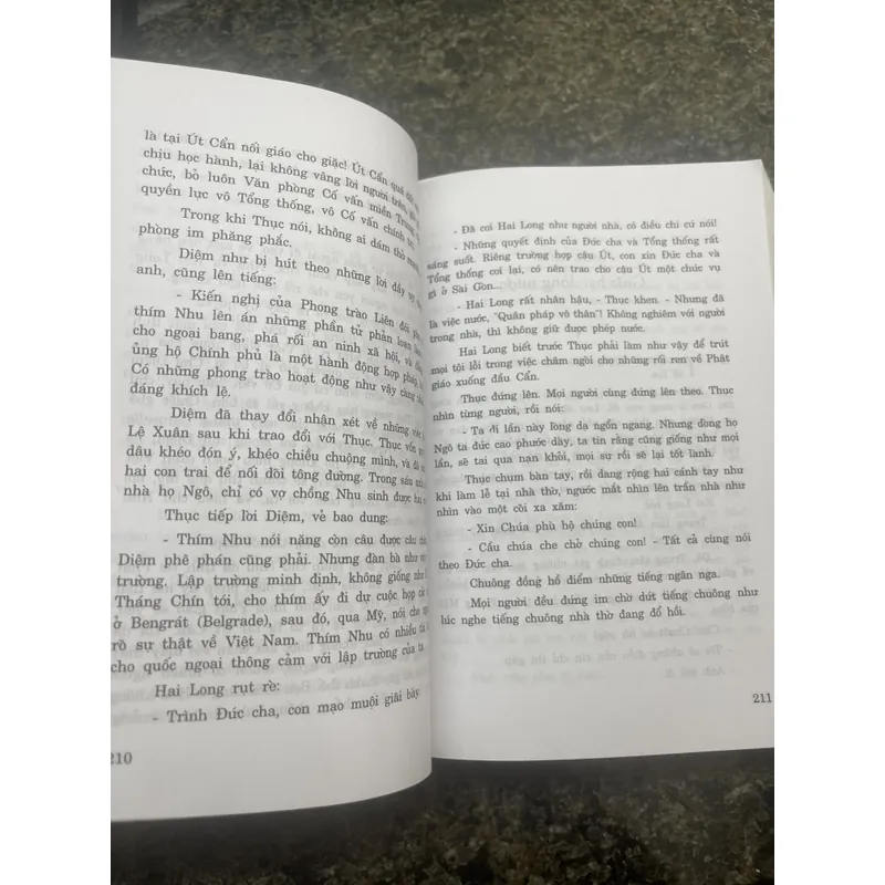 Ông cố vấn Hữu Mai xb 2002 722736