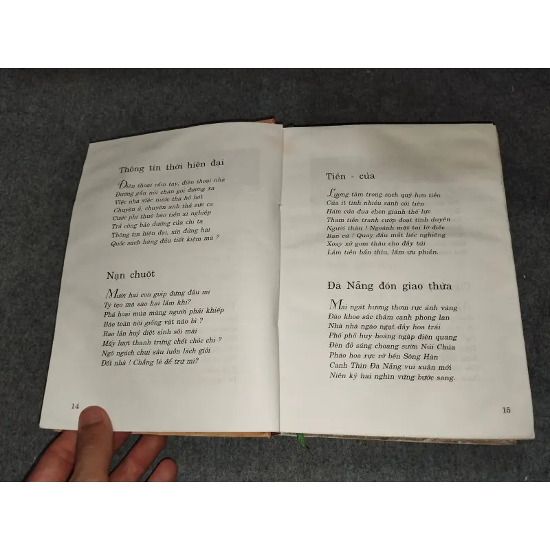 BÚT XƯA ( SƠ TUYỂN 10 NĂM THƠ LUẬT ĐƯỜNG VIỆT NAM 1990 - 2000) TẬP II - HOÀI YÊN 729566