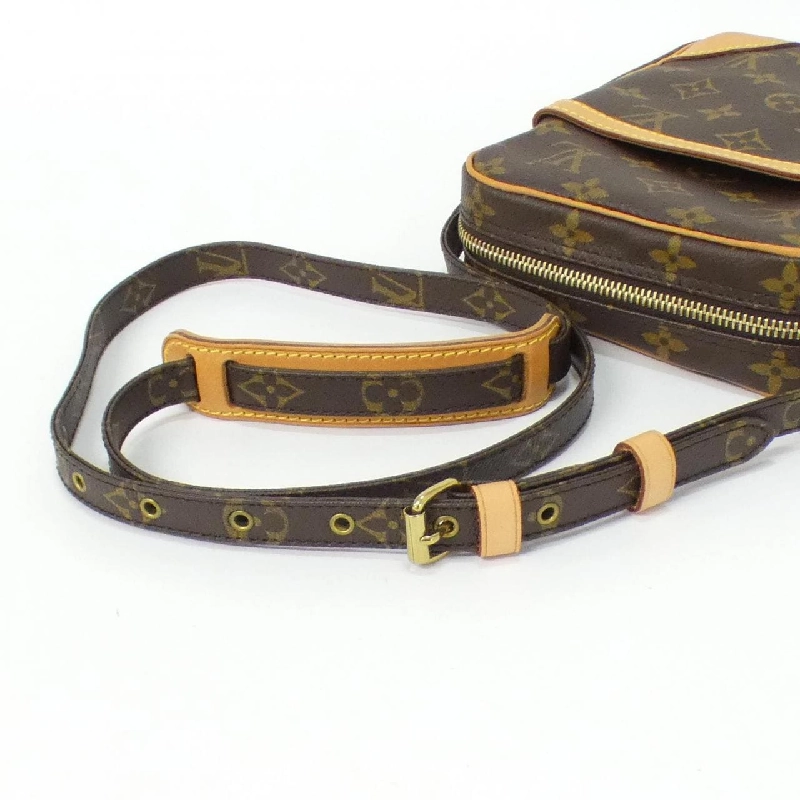 Túi đeo vai Louis Vuitton Monogram Danube M45266 610313