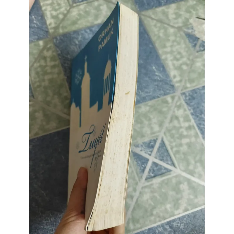 Tuyết - Orhan Pamuk 567948