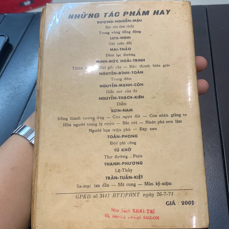 NGƯỜI CHỒNG HOÀN TOÀN - Lê Văn Trương 278041