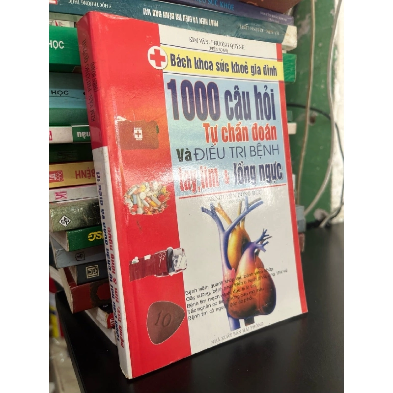 100 câu hỏi tự chuẩn đoán và điều trị bệnh tay, tim và lồng ngực - Kim Vân, Phương Quỳnh biên soạn 787345
