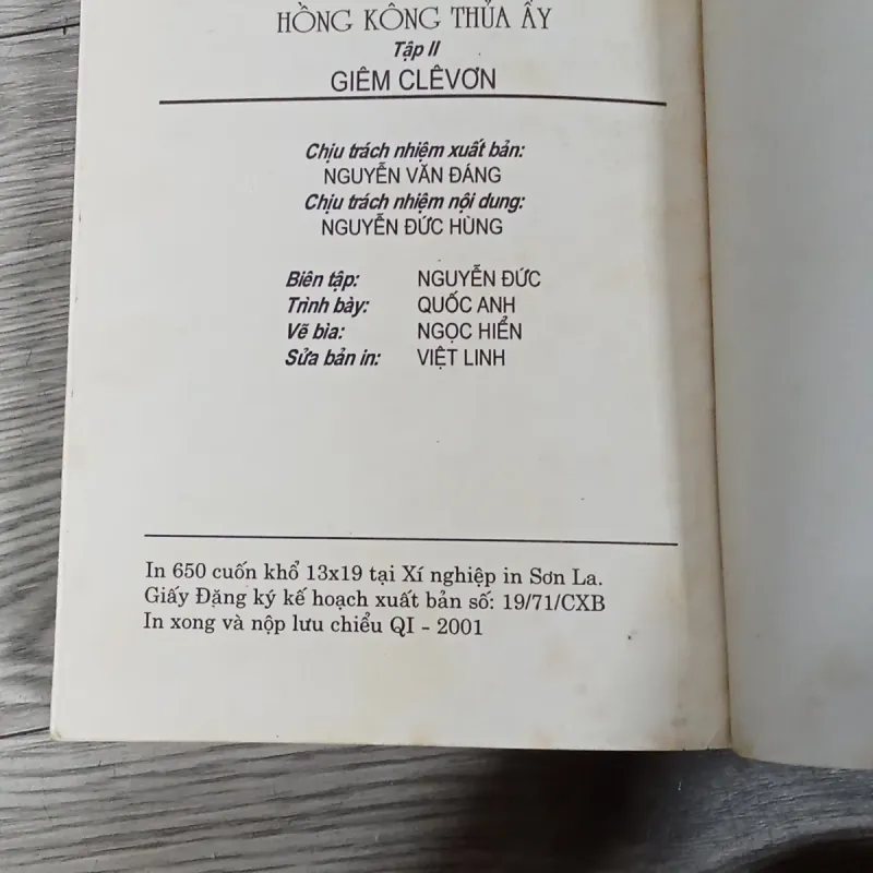 Hồng Kông Thuở Ấy - Giêm Clêvơn 1020147