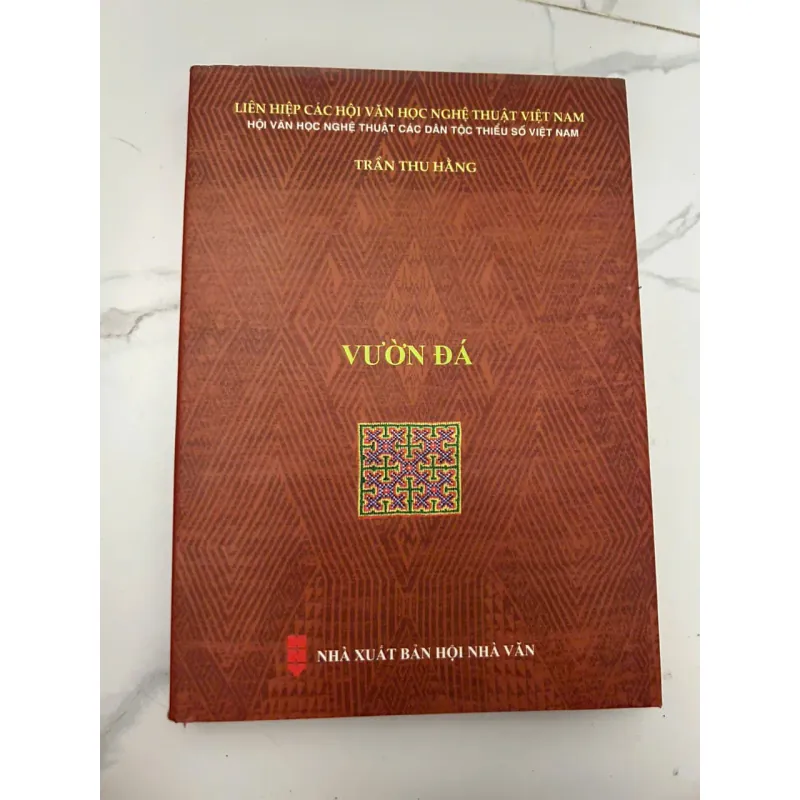 Vườn Đá – Trần Thu Hằng 688980