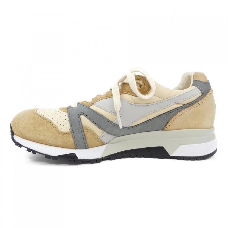 Giày thể thao DIADORA - Hàng hiệu Authentic 903916