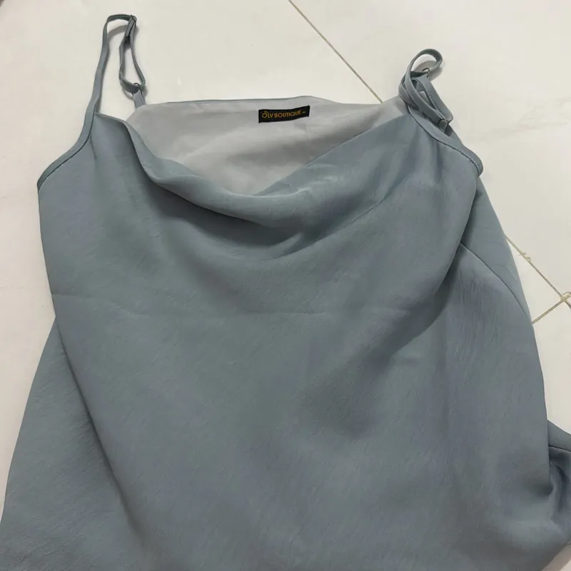 Áo 2 dây cổ đỗ OLV 740964