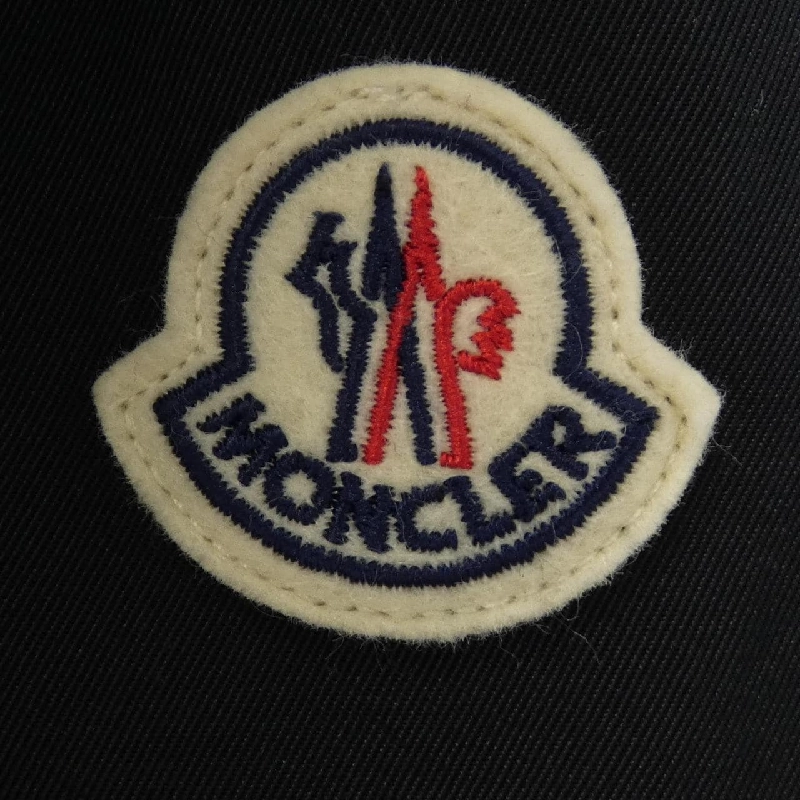 Áo khoác lông vũ MONCLER 636874