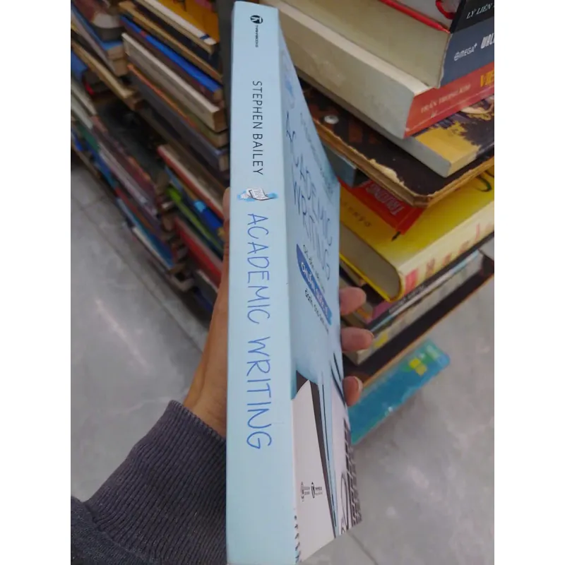 SÁCH ACADEMIC WRITING - CHỈ DẪN VIẾT LUẬN CHUẨN QUỐC TẾ DÀNH CHO SINH VIÊN (B1) 706164