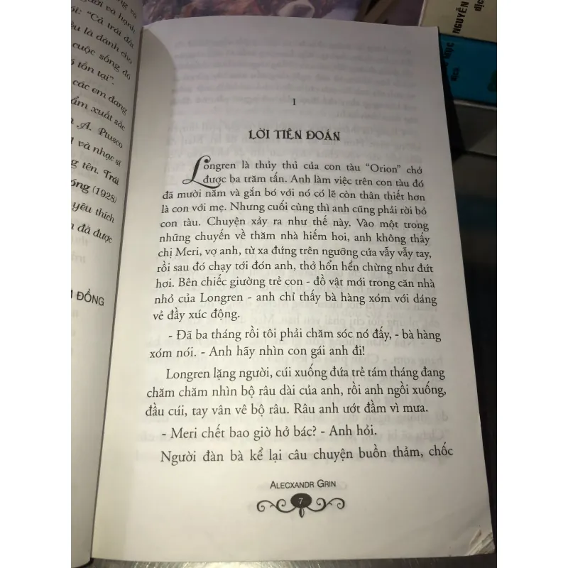 Cánh buồm đỏ thắm - Alecxandr Grin 972741